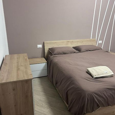 Apartamento Azzurra House Treno Milano Santo Stefano Ticino Exterior foto